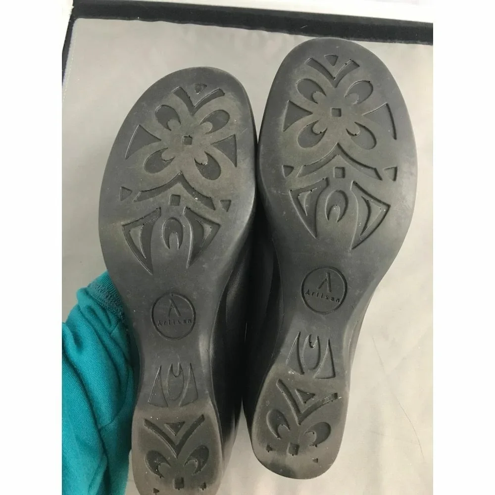 Clarks artisan collection